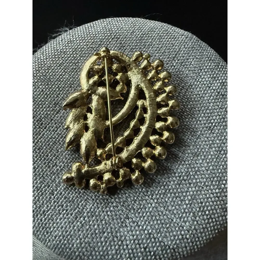 Vintage Rhinestone Paisley Brooch Gold Tone Amber Topaz Color Cocktail Artsy